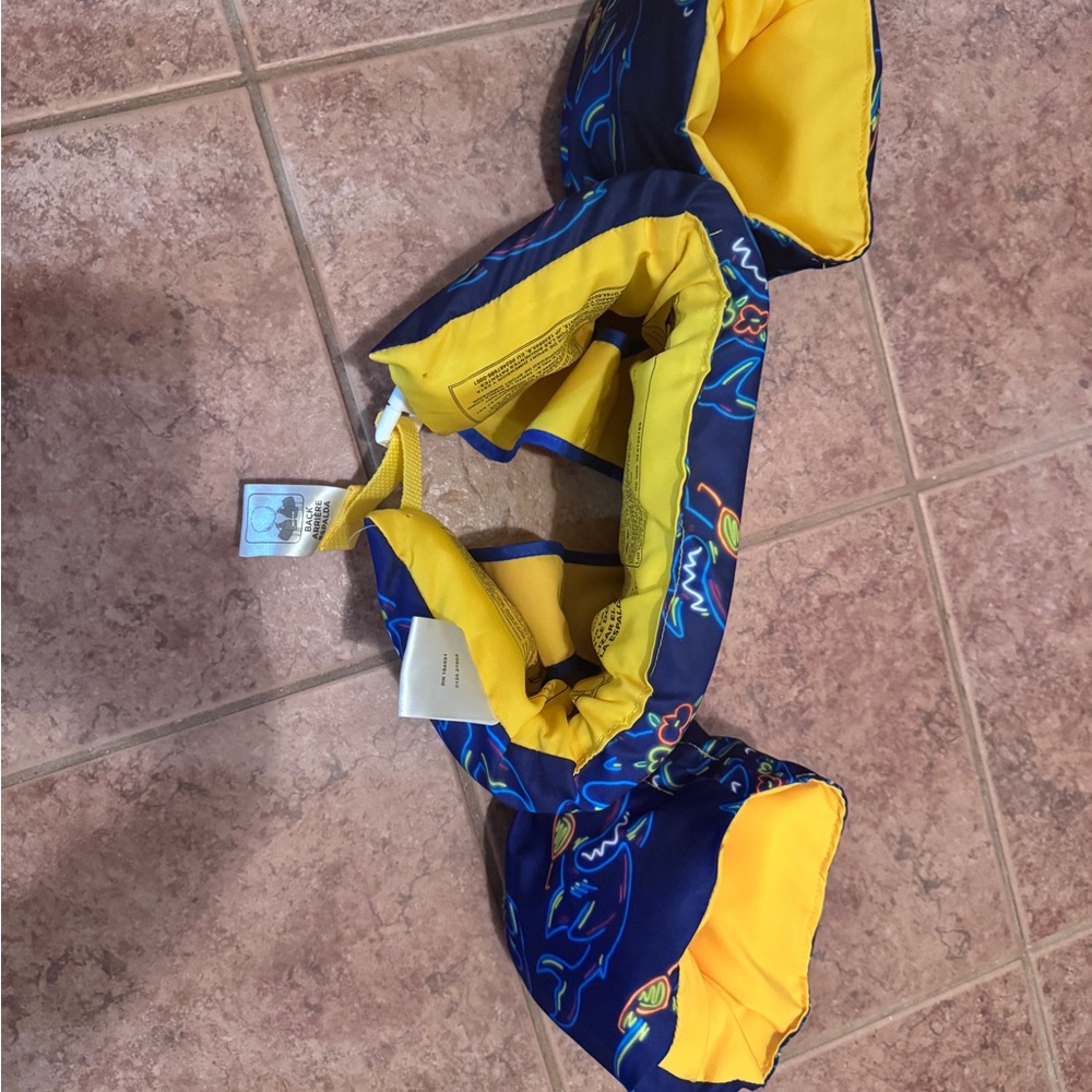 Speedo Kids Swim Vest in Blue and Yellow